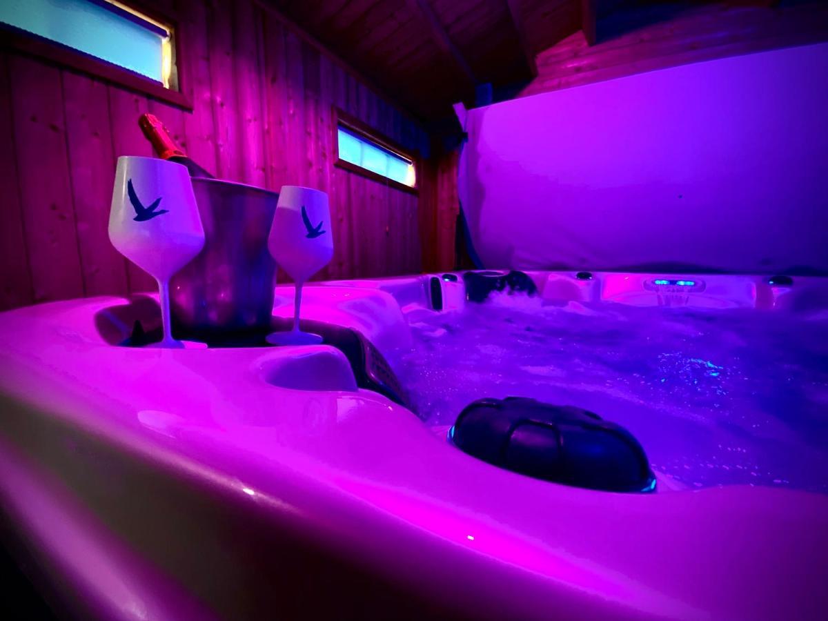 Beautiful Hot Tub Suite In Lytham St Annes Exterior photo